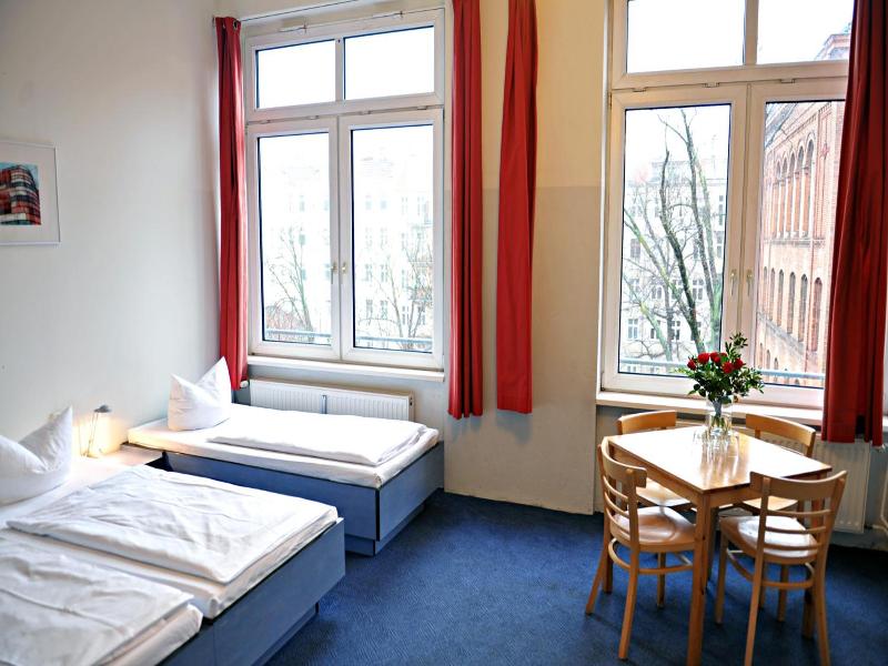 Hotel Transit Loft image