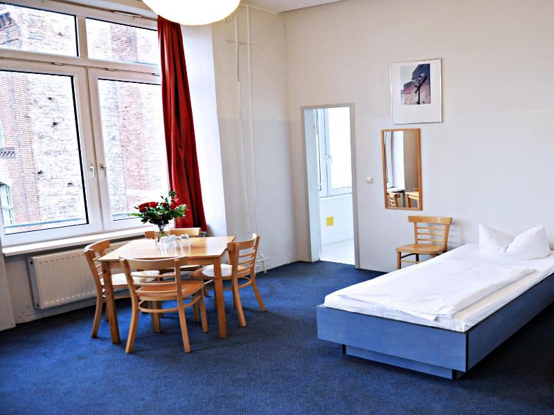 Hotel Transit Loft image