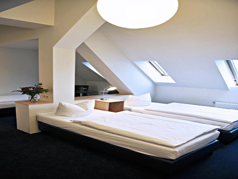 Hotel Transit Loft image