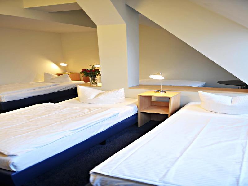 Hotel Transit Loft image