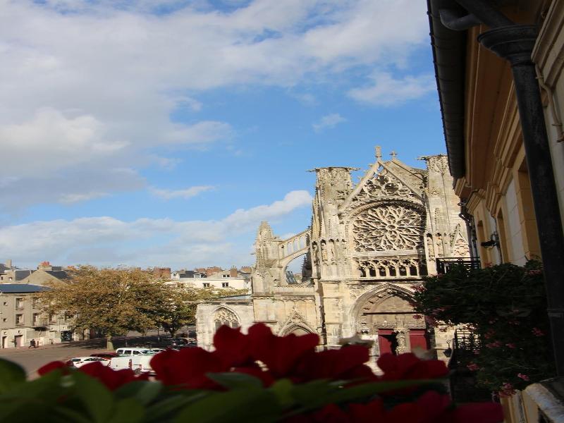 Hôtel Au Grand Duquesne image