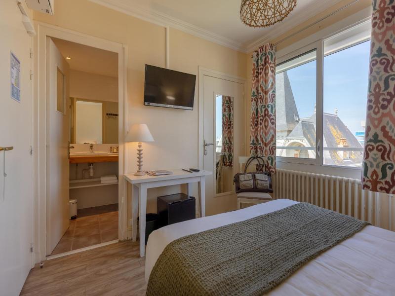 Family Golf Hotel image