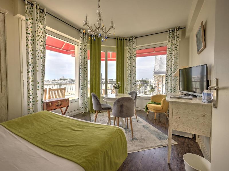 Family Golf Hotel image
