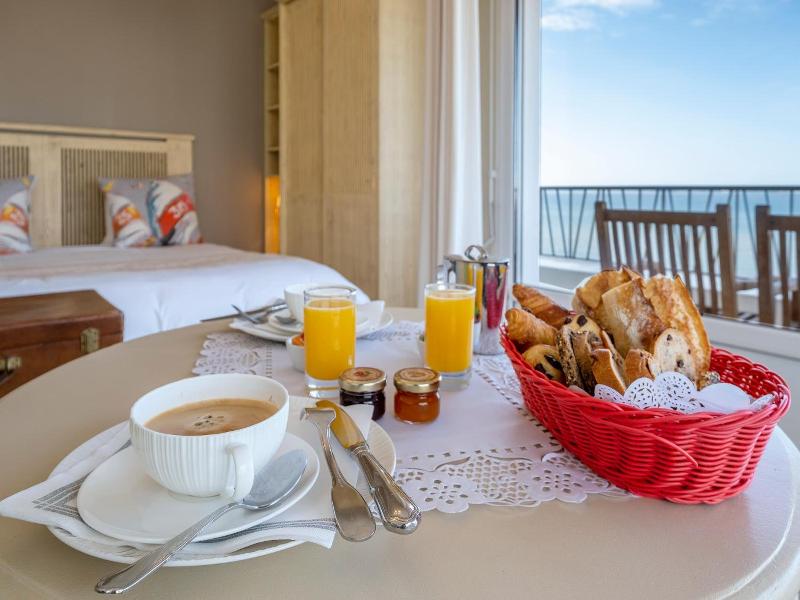 Family Golf Hotel image