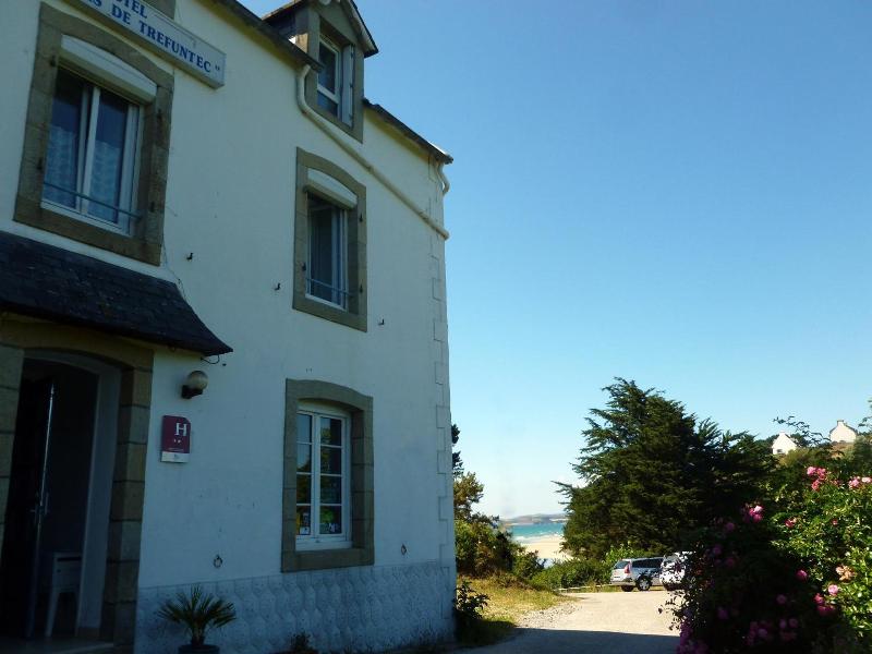 Hôtel-relais De Trefeuntec image
