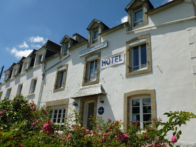 Hôtel-relais De Trefeuntec image