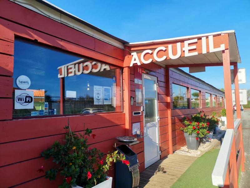 Hôtel Acajou image