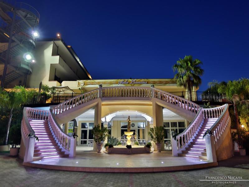 Grand Hotel Stella Maris Italia image