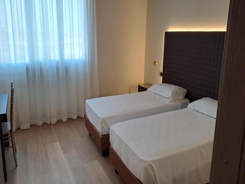 Hotel Internazionale image