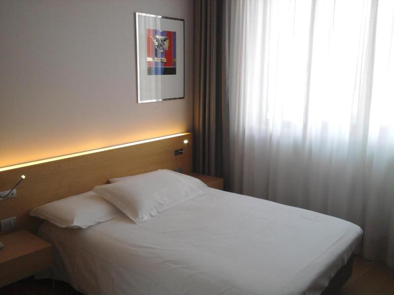 Hotel Internazionale image