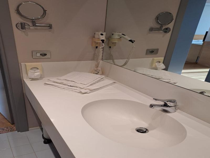Hotel Internazionale image