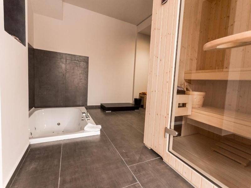 Halanus Hotel And Resort image