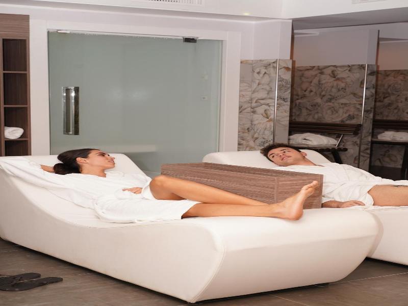 Halanus Hotel And Resort image