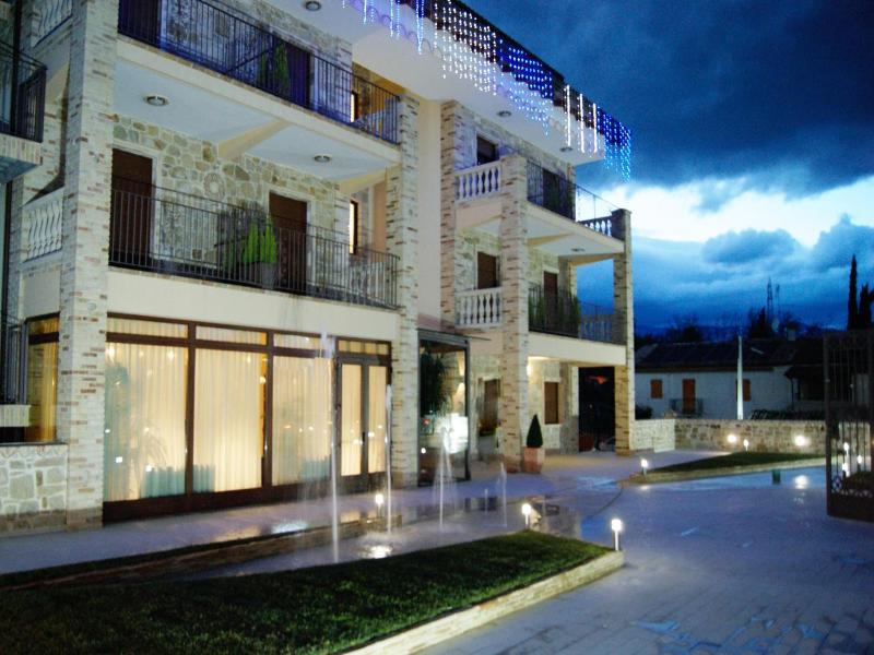 Halanus Hotel And Resort image