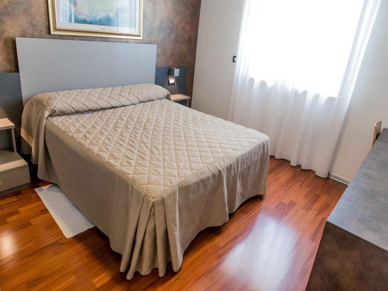 Halanus Hotel And Resort image