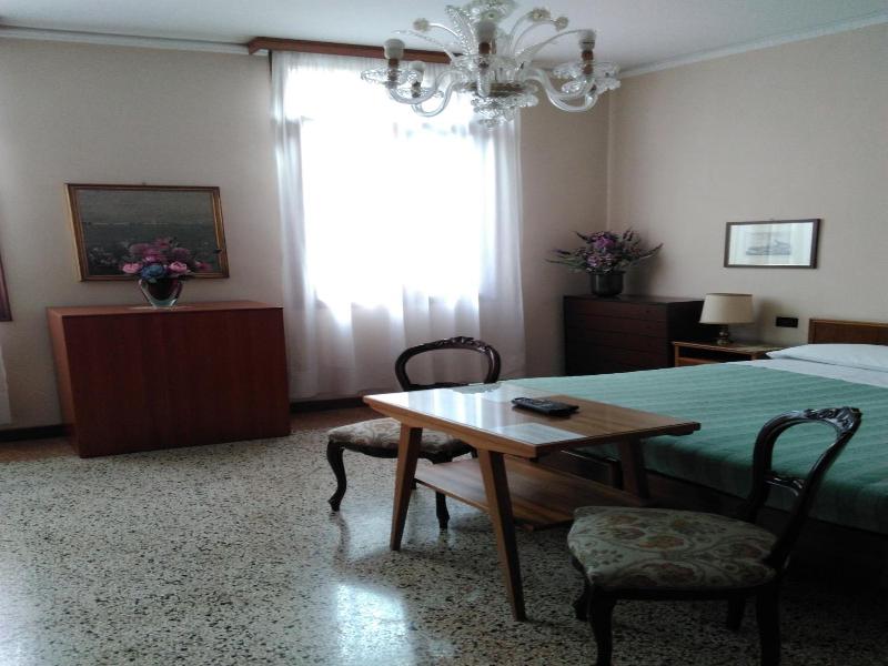 Albergo Al Gobbo image