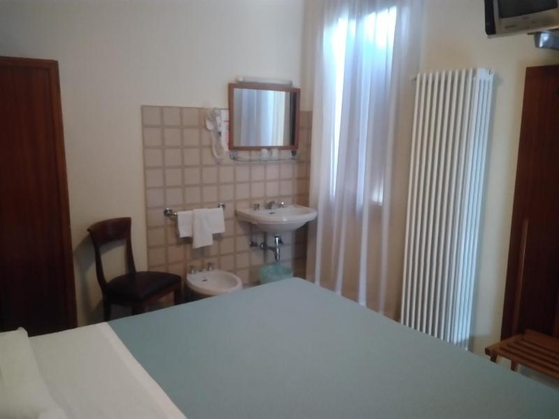 Albergo Al Gobbo image