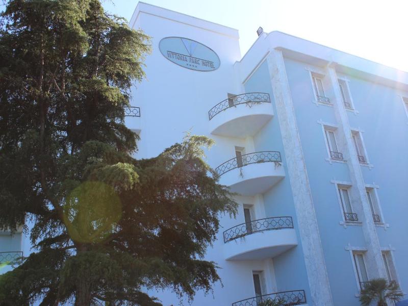 Vittoria Parc Hotel image