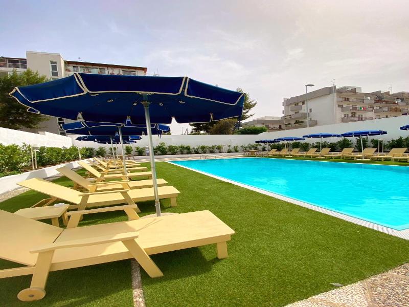 Vittoria Parc Hotel image