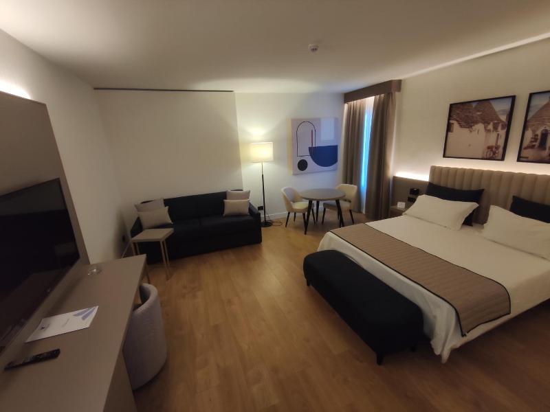 Vittoria Parc Hotel image