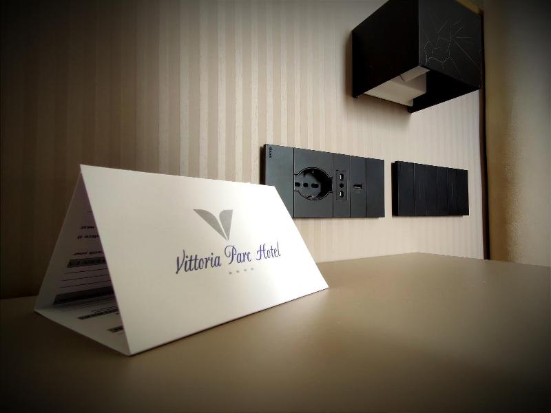 Vittoria Parc Hotel image