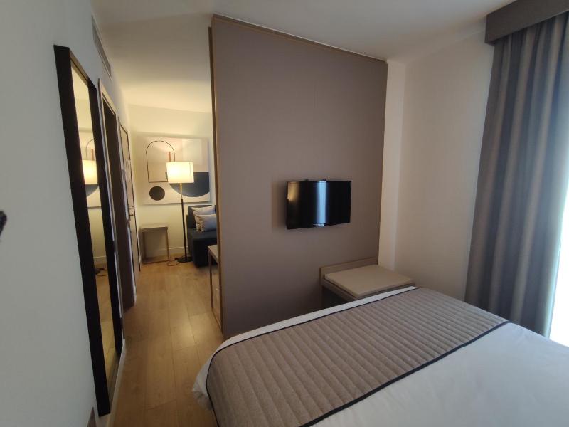 Vittoria Parc Hotel image
