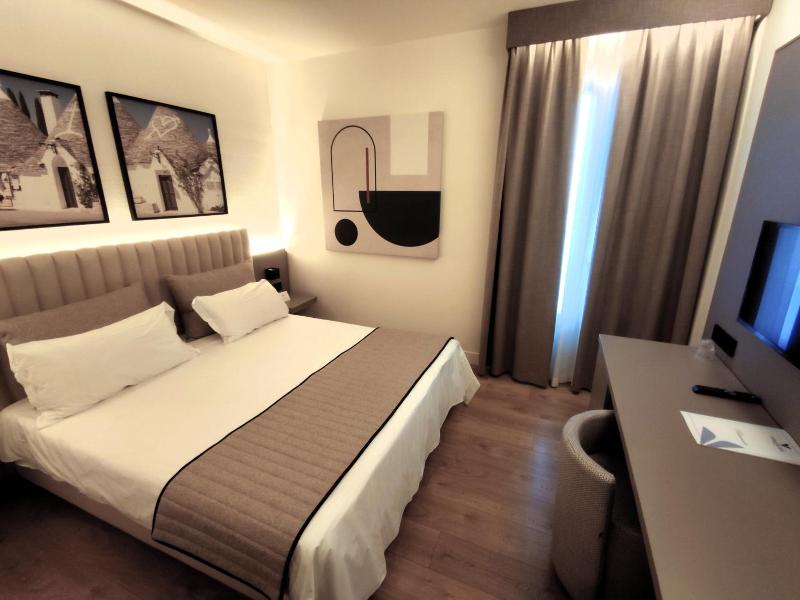 Vittoria Parc Hotel image