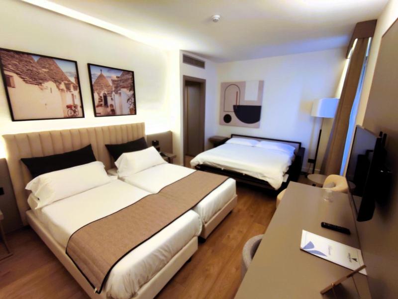 Vittoria Parc Hotel image