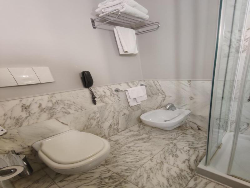 Vittoria Parc Hotel image