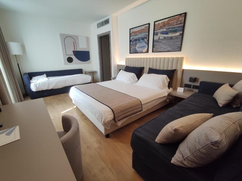 Vittoria Parc Hotel image