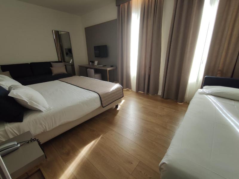 Vittoria Parc Hotel image
