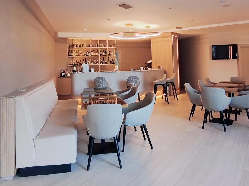 Vittoria Parc Hotel image