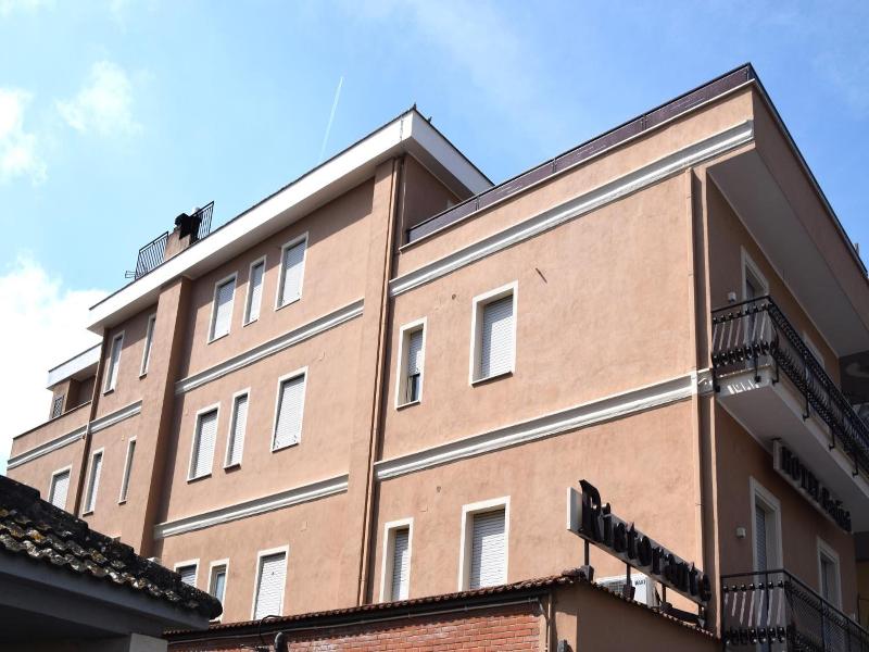 Hotel Ristorante Benigni image