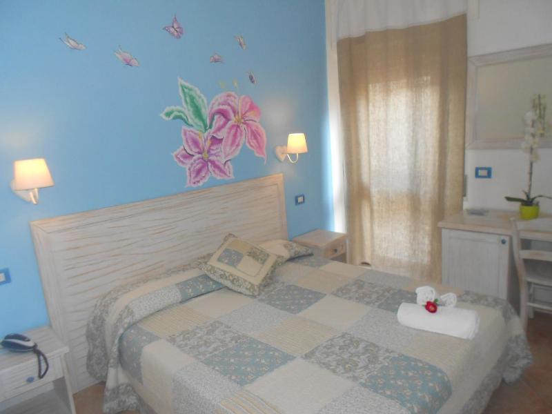 Hotel Tabby image