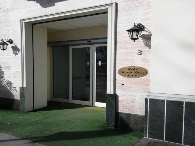 Hotel Ponte Sassi image