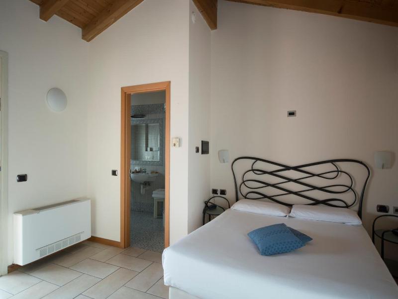 Hotel Villa Colico image