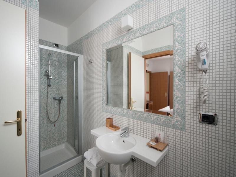 Hotel Villa Colico image