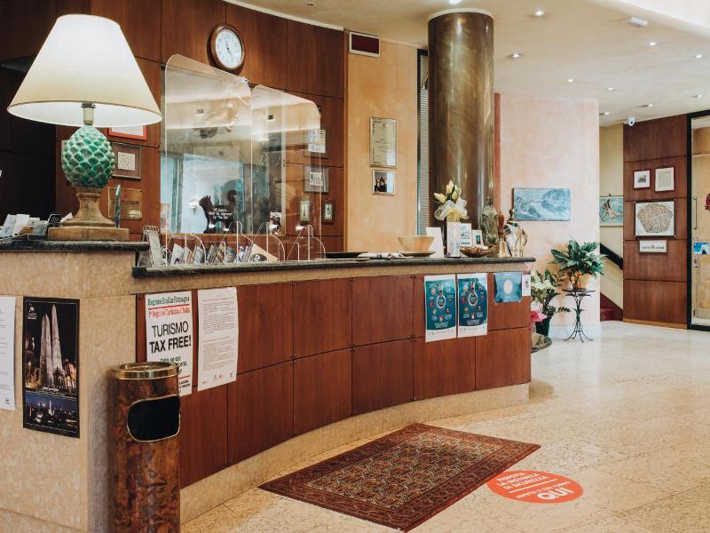Hotel Alan image