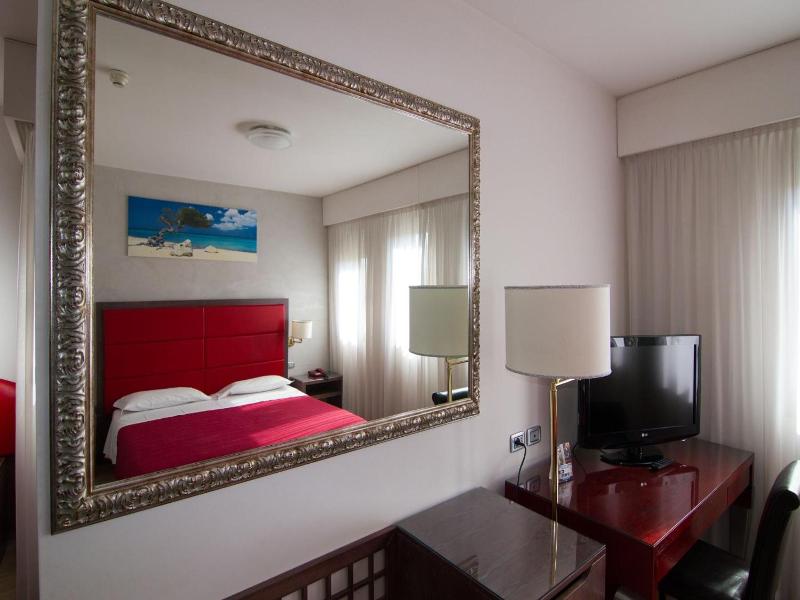 Hotel Alan image