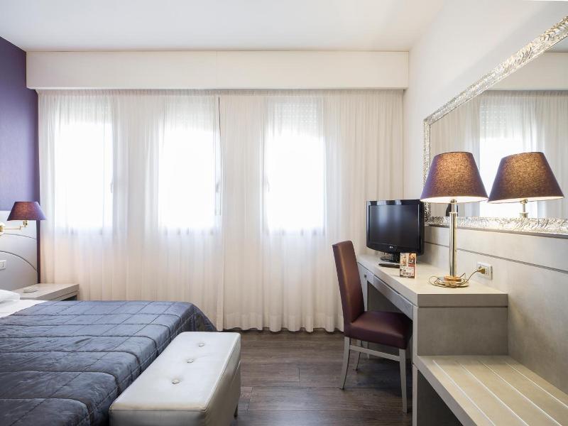 Hotel Alan image