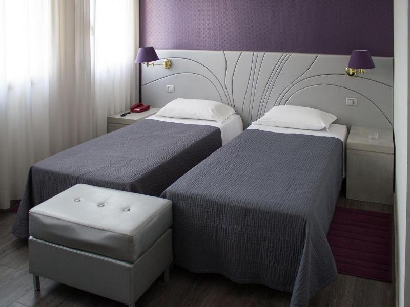 Hotel Alan image
