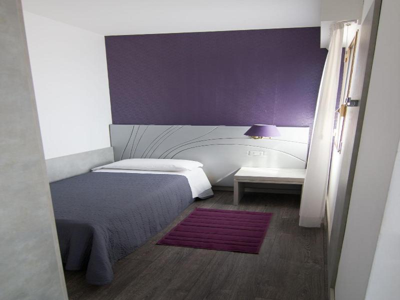 Hotel Alan image