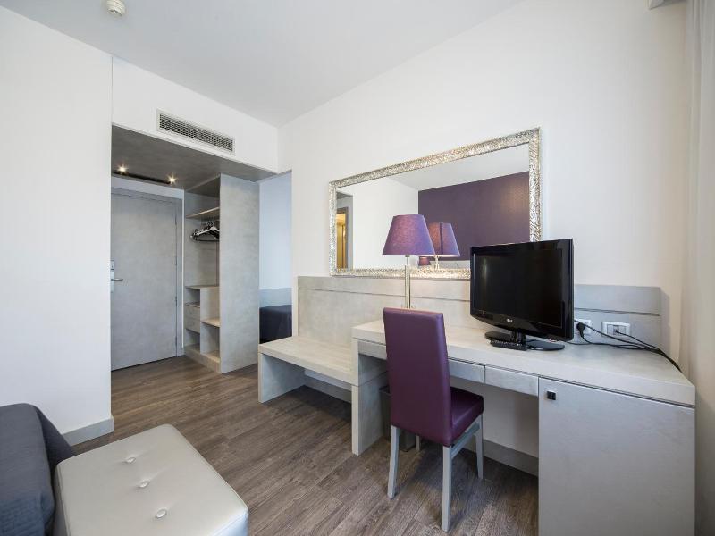 Hotel Alan image