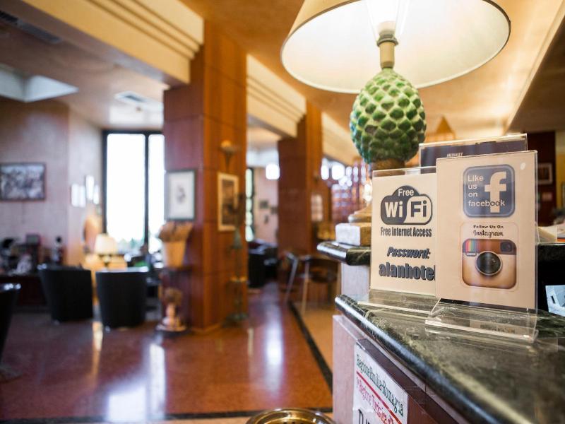 Hotel Alan image