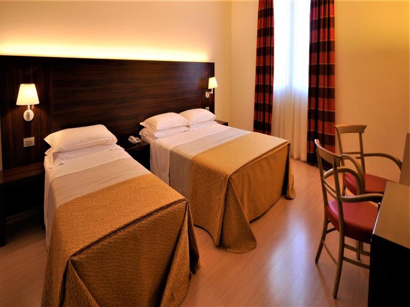 Delfina Palace Hotel image
