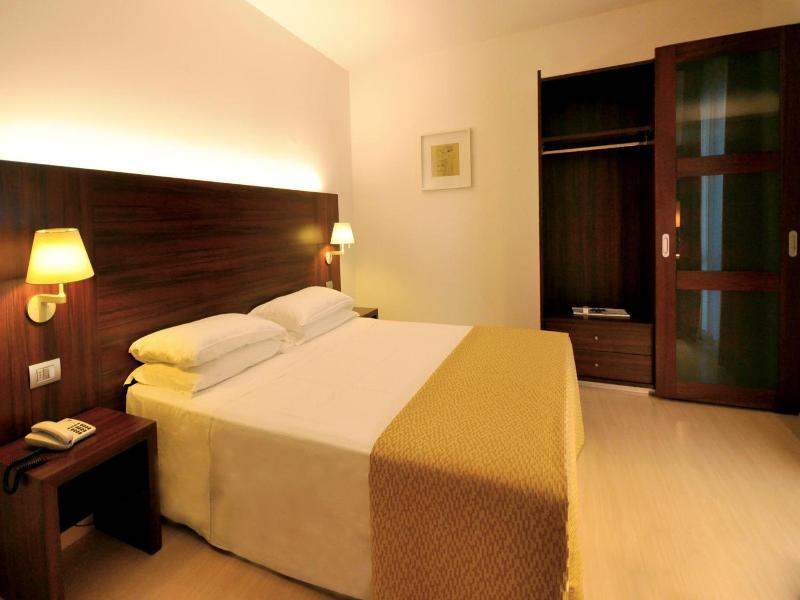 Delfina Palace Hotel image