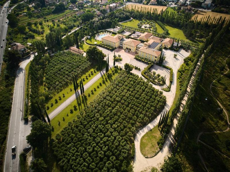 Delfina Palace Hotel image