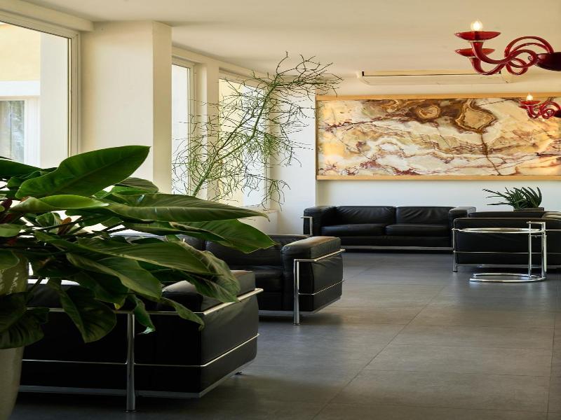 Delfina Palace Hotel image