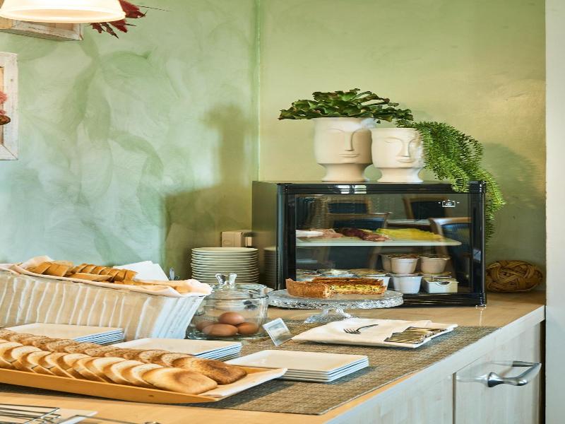 Delfina Palace Hotel image