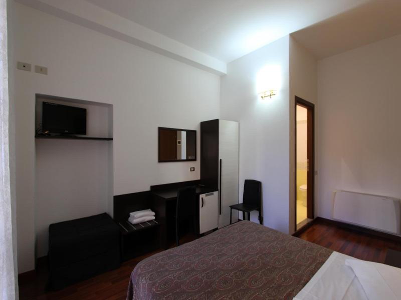 Lux Hotel Durante image